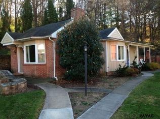 350 Green Valley Rd, York, PA 17403