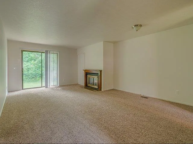 Westwind Townhomes — Photo 20