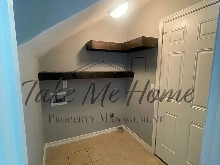 821 S Barberry Ct — Photo 12