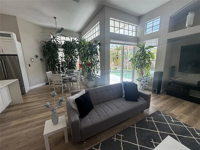 1115 Landale Ct — Photo 16