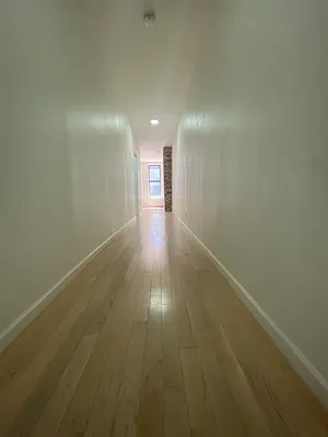 Rented by Capri Jet Realty Corp | media 9