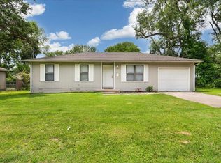 1219 N Clifton Ave, Springfield, MO 65802
