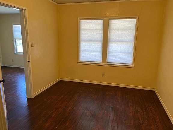 2nd image of 205 N Murphy Ave #205