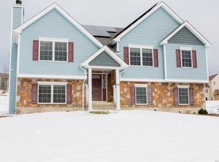 69 S Field Fls, Monroe, NY 10950