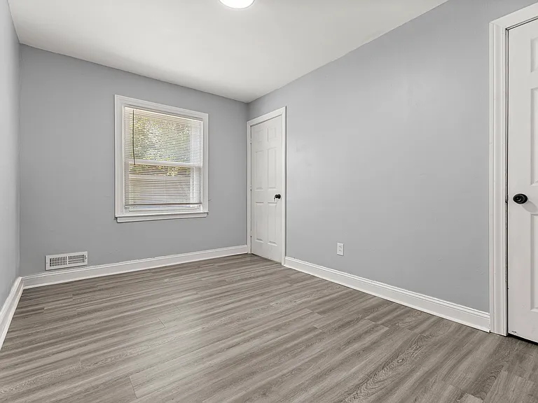 26431 Stollman Dr — Photo 16