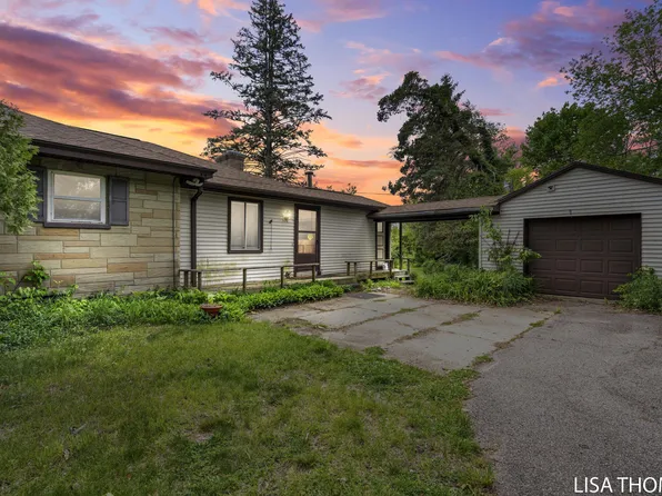 1820 130th Ave, Hopkins, MI 49328