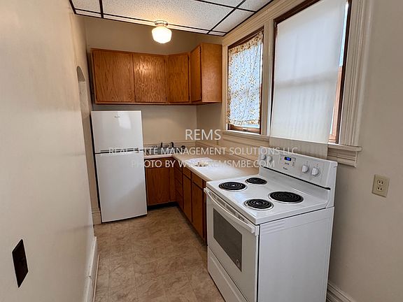 2nd image of 125 7th Ave #3