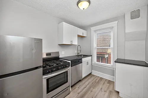 329 W McMillan St #5 Photo 1
