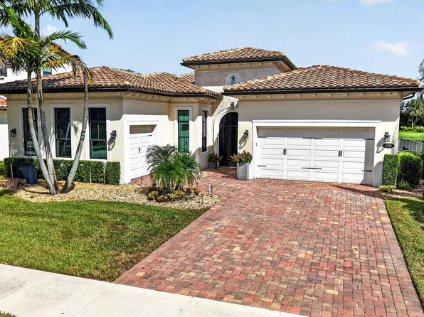 9219 Grand Prix Ln, Boynton Beach, FL 33472