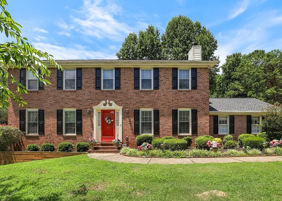 1st image of 473 Fairhaven Ct