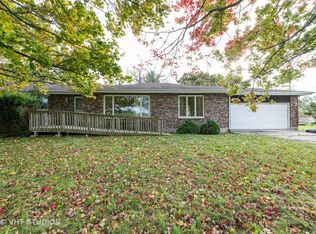 4608 Spring Grove Rd, McHenry, IL 60051