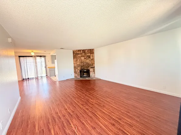 15739 Wanaque Rd APT C, Apple Valley, CA 92307
