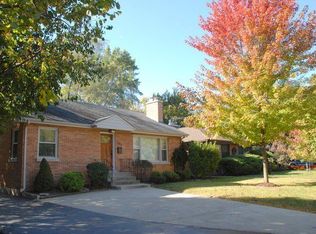 280 E Saint Charles Rd, Elmhurst, IL 60126