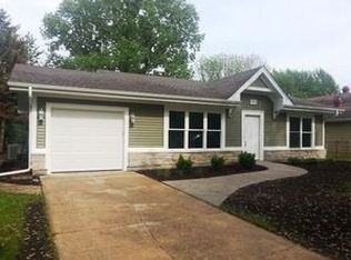 152 Pepperwood Dr, Bolingbrook, IL 60440