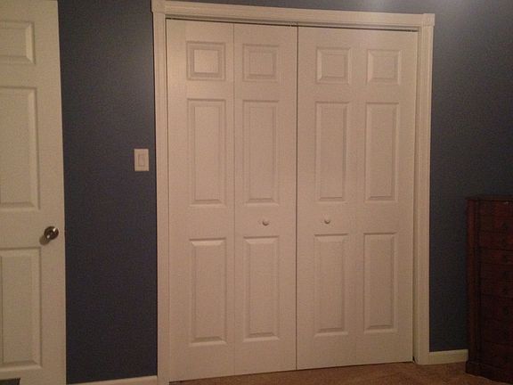 2nd bedroom closet