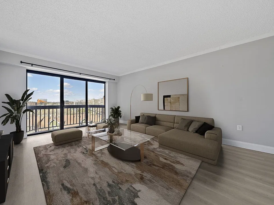 15 N Beacon St #401