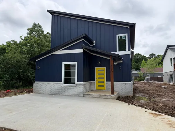 916 N Sang Ave #B, Fayetteville, AR 72701