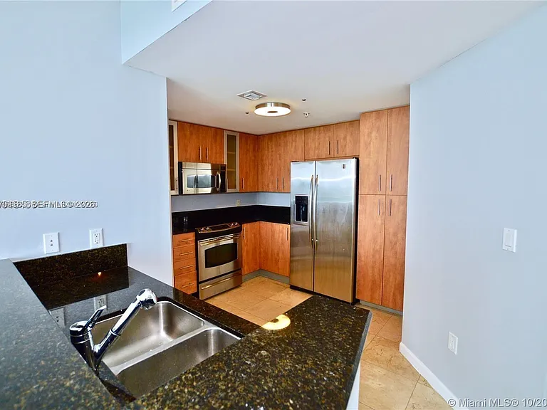 7900 Harbor Island Dr #806 — Photo 10