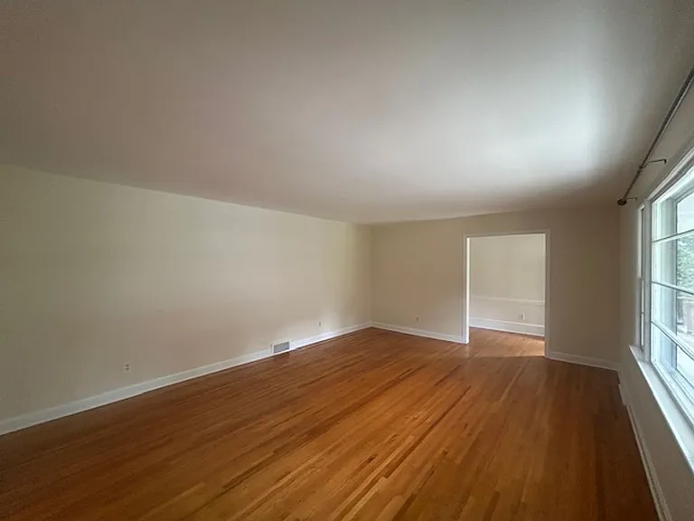10 Bevlyn Dr — Photo 11