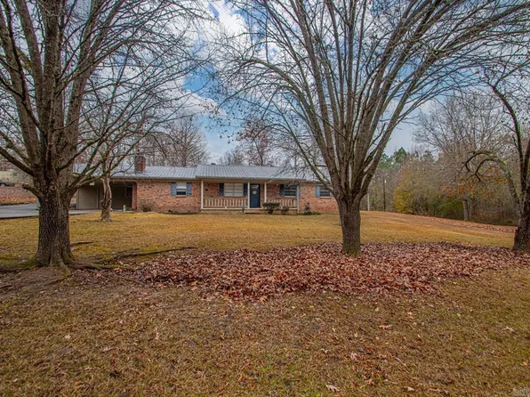 8213 Russwood Ln W, Mabelvale, AR 72103