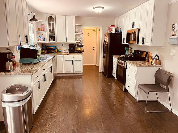 3rd image of 3592 Sharon Ct #0
