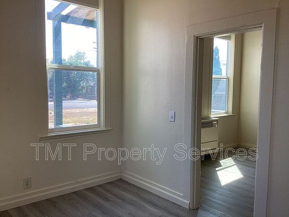 5th image of 527 E Lindsay St APT 2