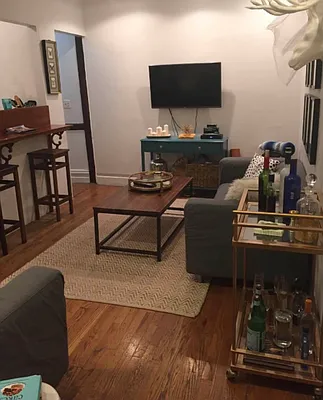 Rented by Compass | media 22