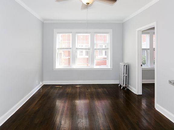 5th image of 6116 N Winthrop Ave #W2