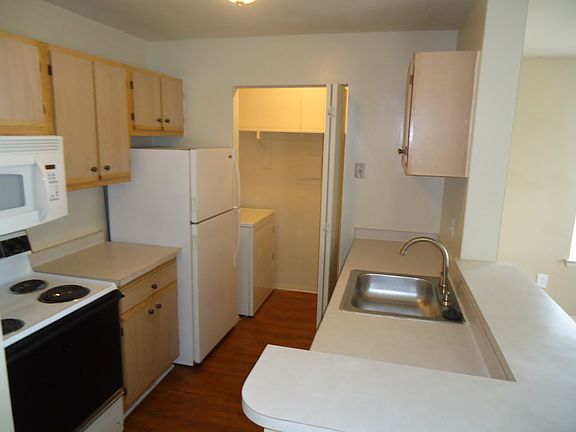 3rd image of 31185 Floralview Dr S APT 101