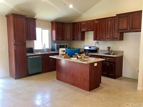 4th image of 8198 Tokay Ave