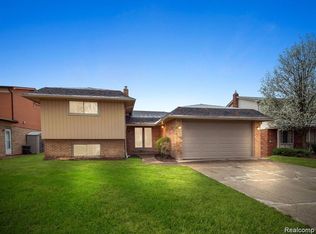 4288 Lin Dr, Sterling Heights, MI 48310