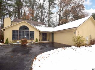 19 Glade Mallow Rd, Malta, NY 12020