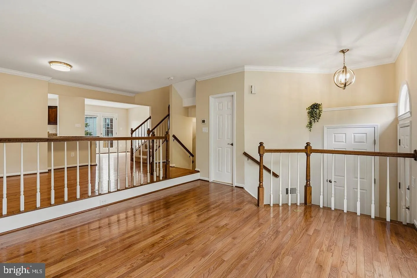 3 bed, 2.5 bath, 1756 sqft, $2,900 — Photo 2