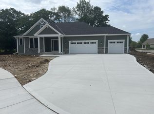 1733 Palmer Ct, Hartford, WI 53027