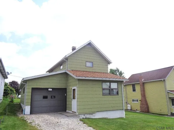 35 4th St, Cairnbrook, PA 15924