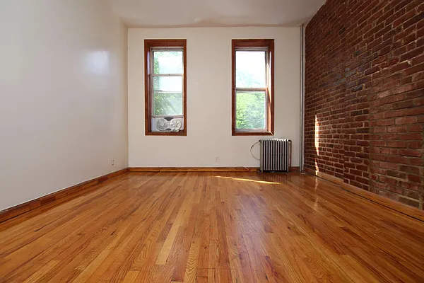 Rented by Nooklyn NYC LLC | media 19