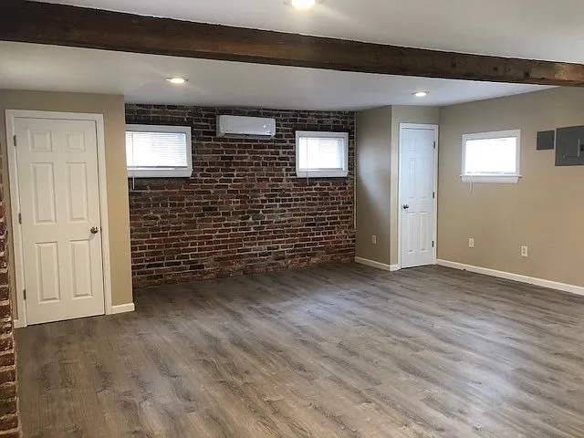 33 S Pennsylvania St #5 — Photo 2