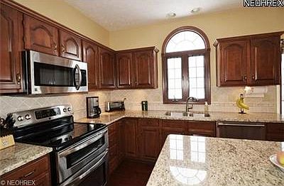 4th image of 578 Arborside Ln