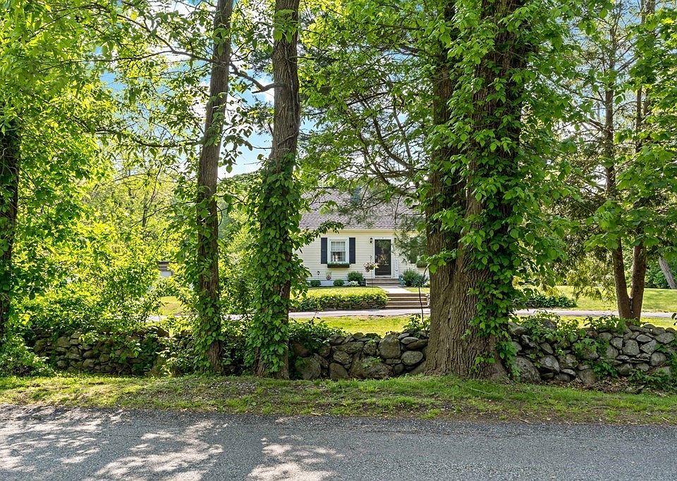 9 Cedar Ave, Swansea, MA 02777 Zillow