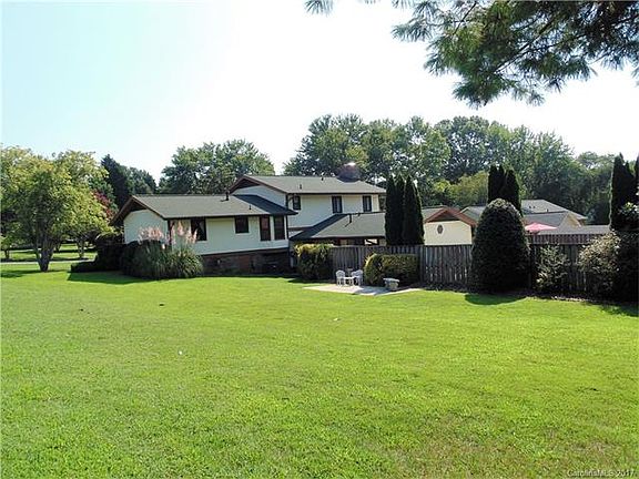 5th image of 101 Windsong Ct