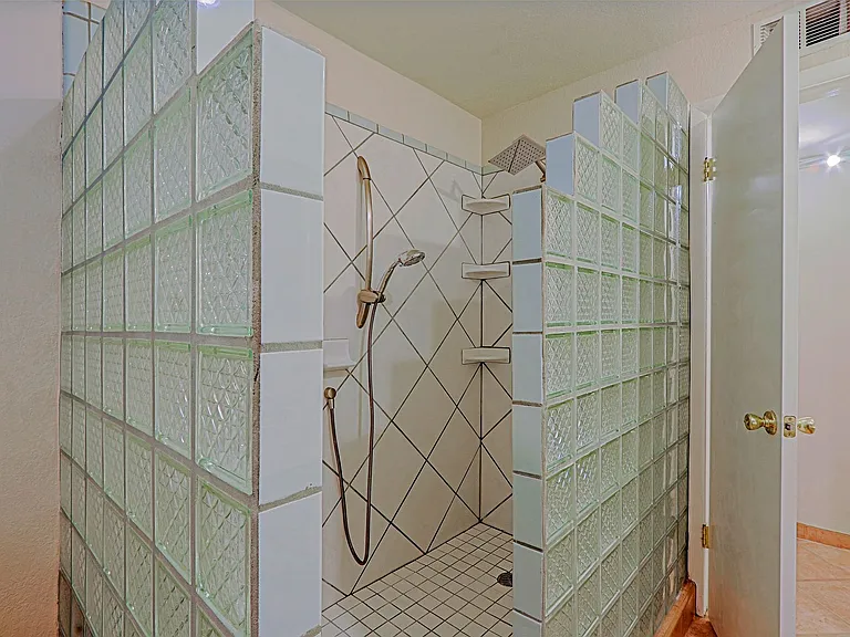 6203 N 12th Pl — Photo 31