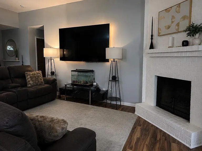 1502 Sudbury Dr — Photo 1