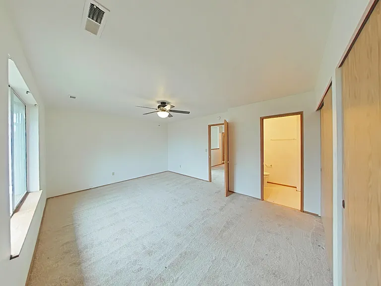 199 Smith St — Photo 15