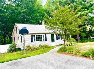 234 Stepping Stones Rd, Barrington, NH 03825