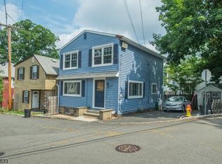 37 Embury Pl, Mount Tabor, NJ 07878