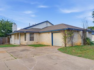 1304 Zephyr Ln, Round Rock, TX 78664
