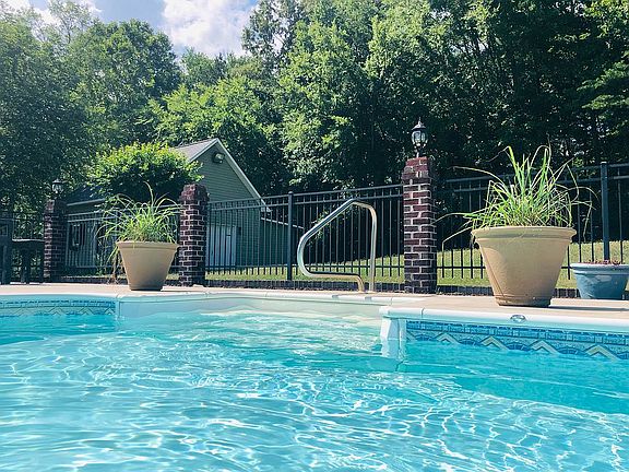 Pool and Detached Garage 