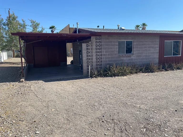 2422 Rio Dr — Photo 1