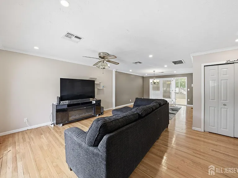 587 Marlboro Rd #1 — Photo 4