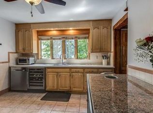 77 Common St #1, Quincy, MA 02169